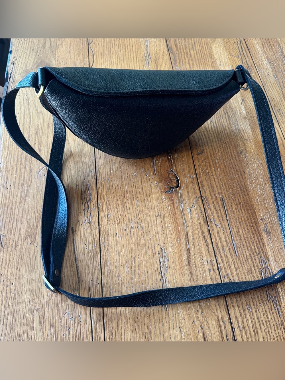 Koala Sling Bag - Black - Picture 4 of 7